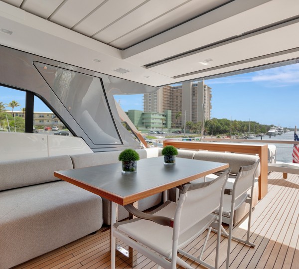Alfresco On Flybridge