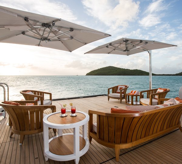 Beach Club : Swim Platform