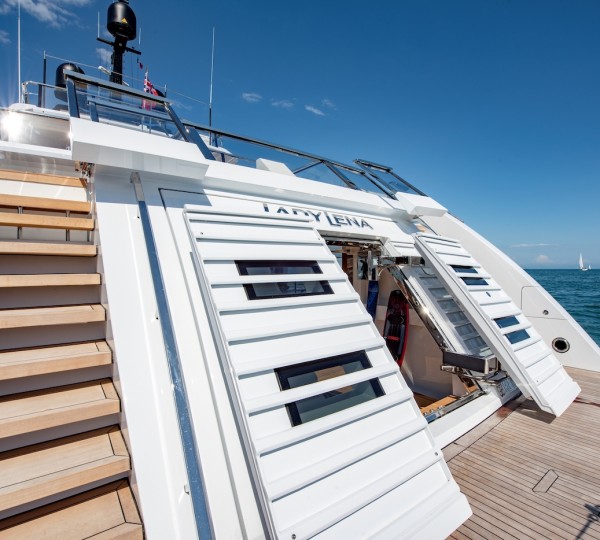 Beach Club - Transom