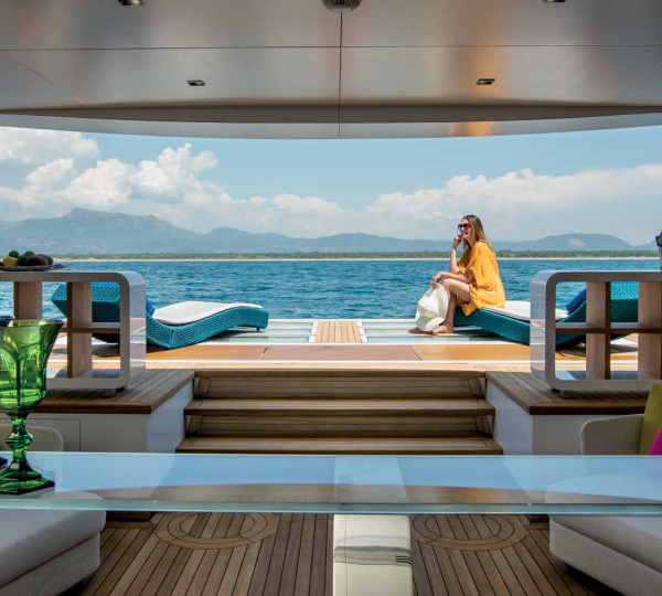 Beach Club Lifestyle