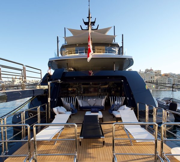 Beach Club With Swim Platform