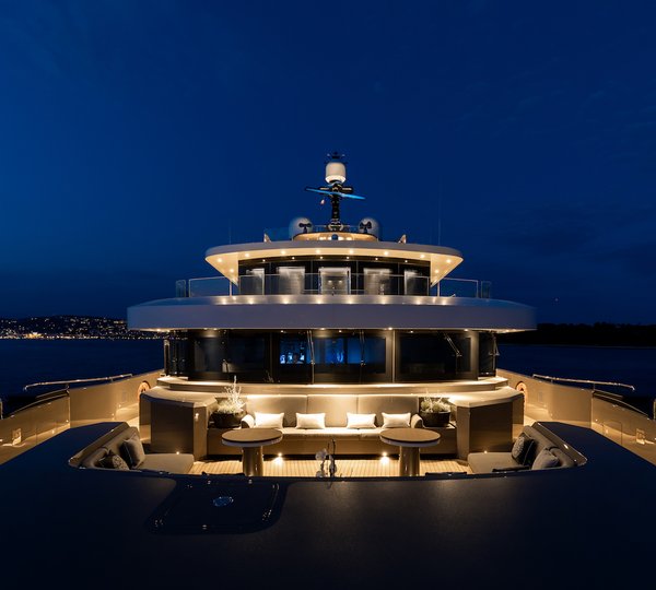 Bow Seating Alfresco