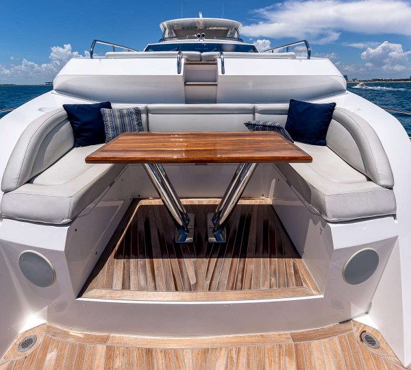 Bow Seating And Table