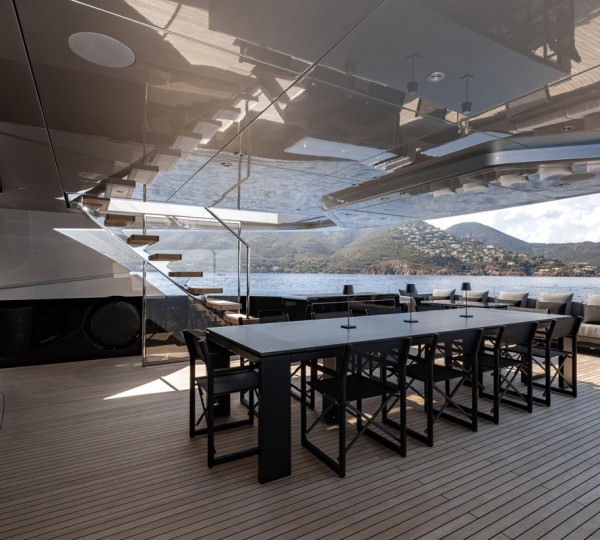 Bridge Deck - Dining Table