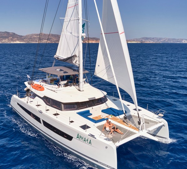 Catamaran Yacht APHAEA
