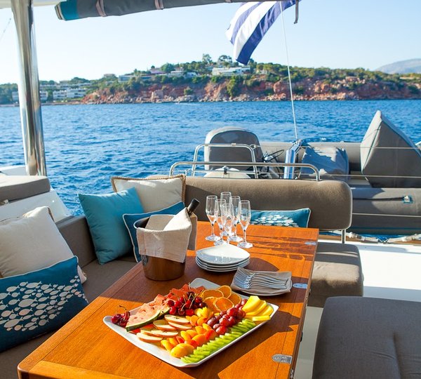 Champagne With Fruit