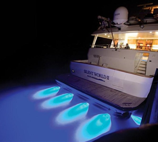 Christensen Silent world ii aft lights