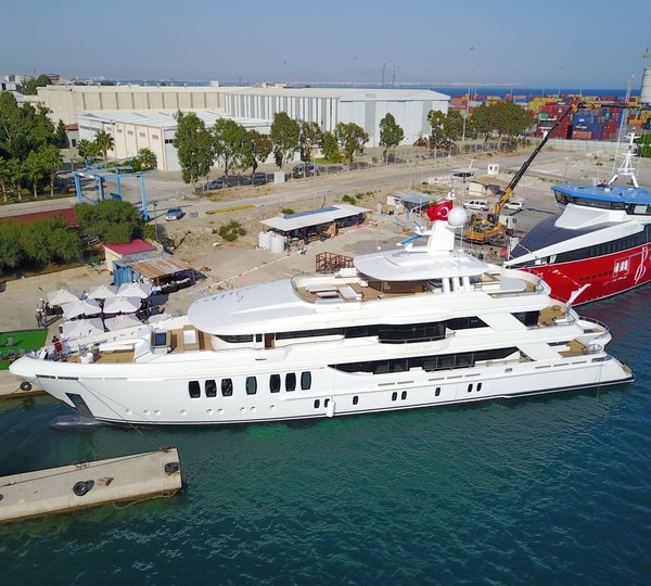 Cmb Superyacht Project Liquid Sky Launched