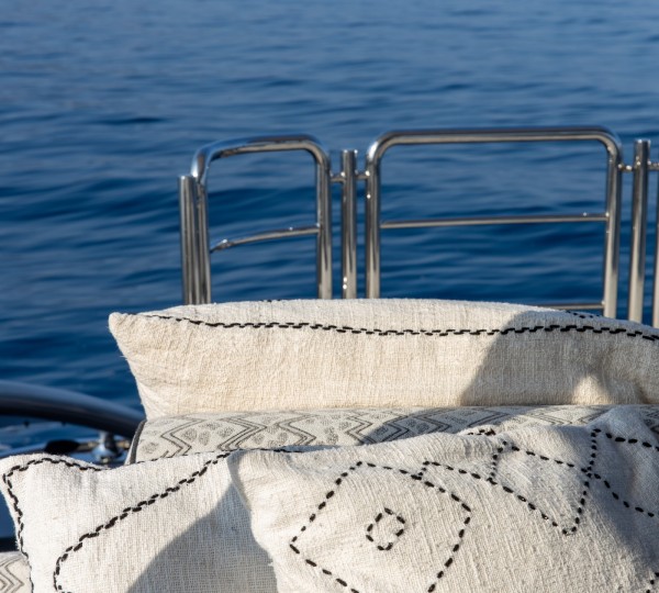 Cockpit - Cushion Details