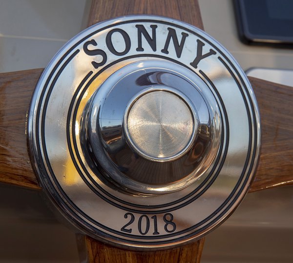 Detail SONNY III