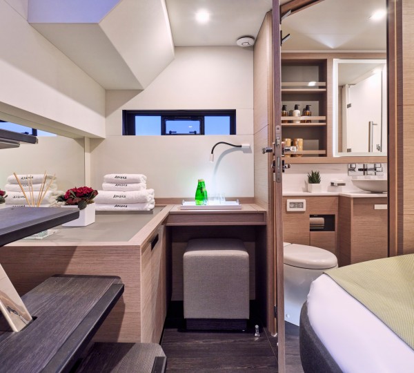 Double Cabin - Bathroom