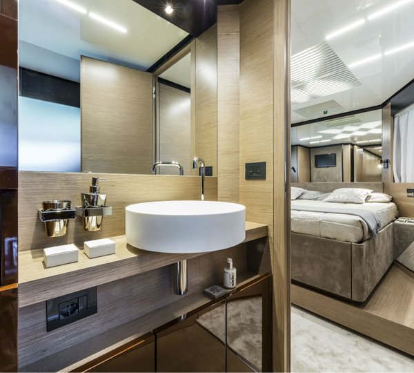 Double Cabin Bathroom