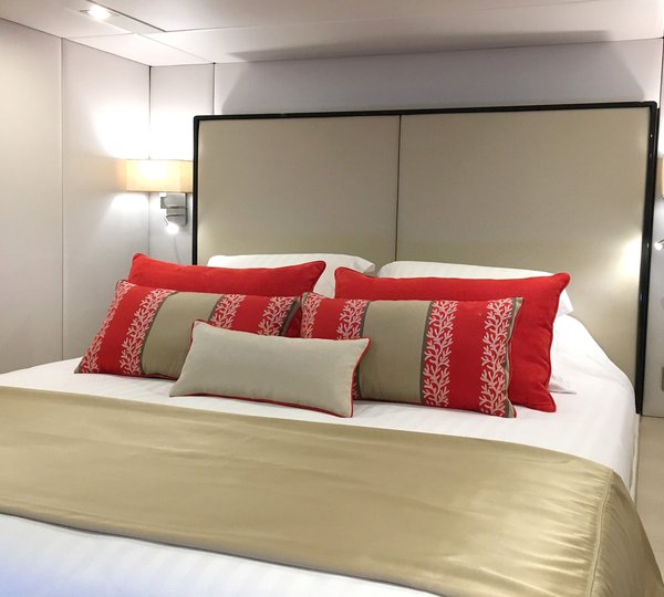 Double Cabin Coral And Beige