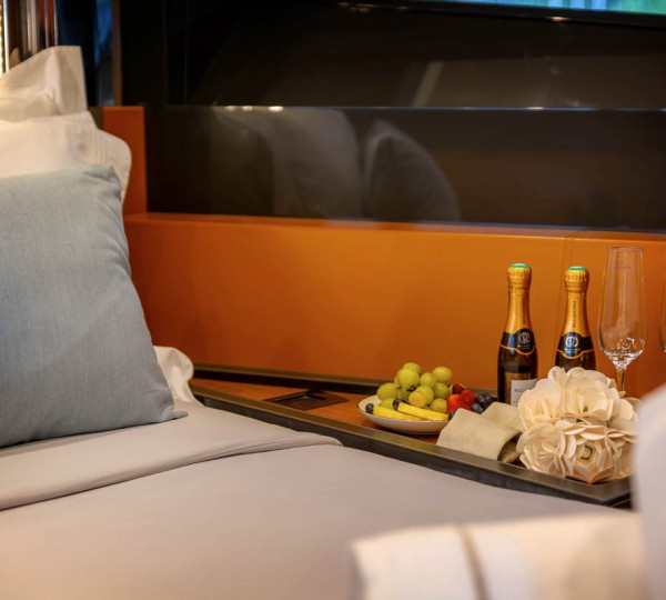 Double Cabin Details