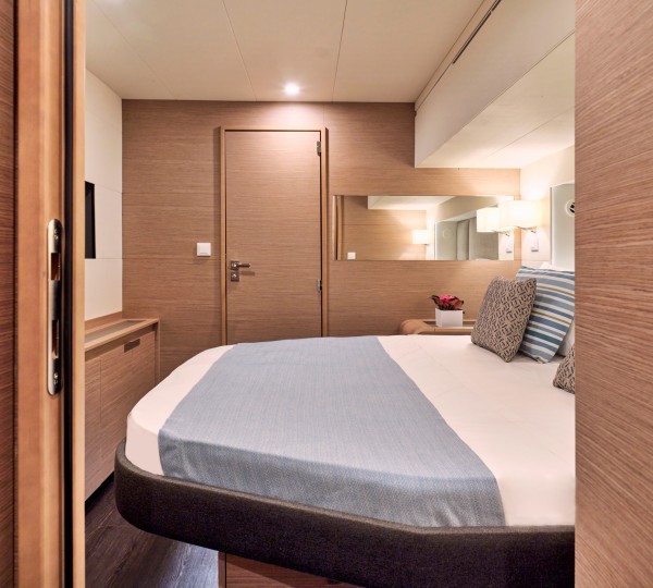 Double Cabin In Detail