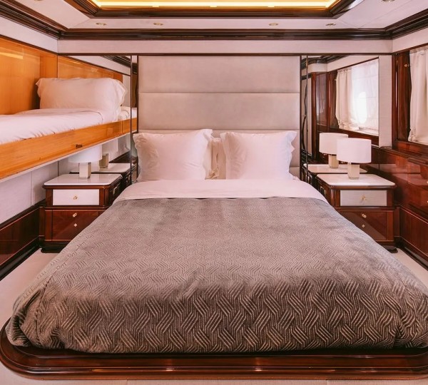 Double Cabin With Pullman