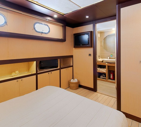 Double Cabin With Ensuite