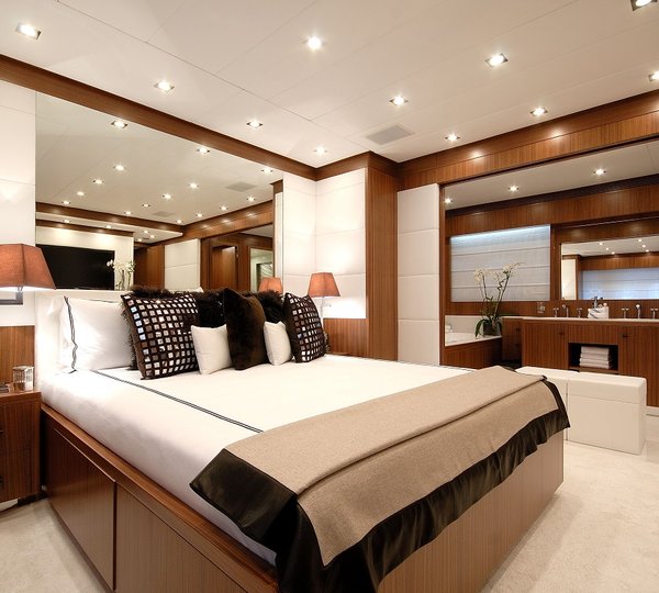 Double Cabin With Plenty Of Space