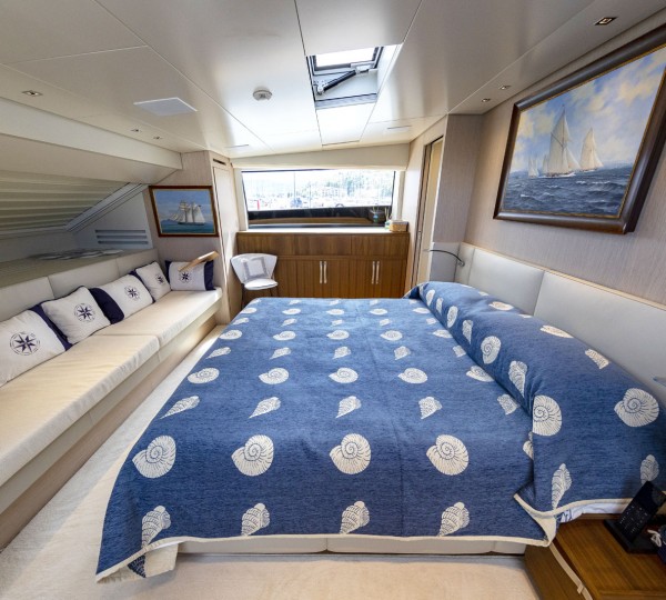 Double Cabin With Seating