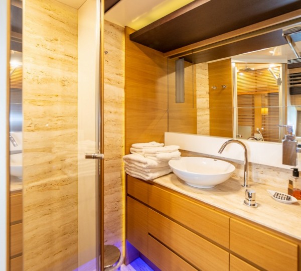 Double Guest Suite Ensuite