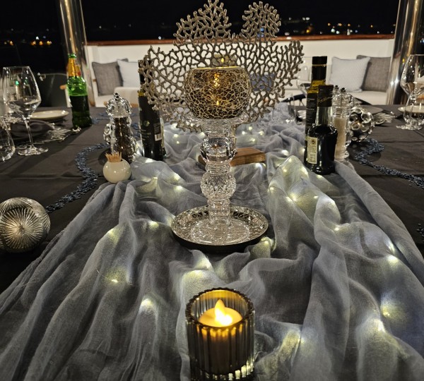 Elegatn Dining Set Up