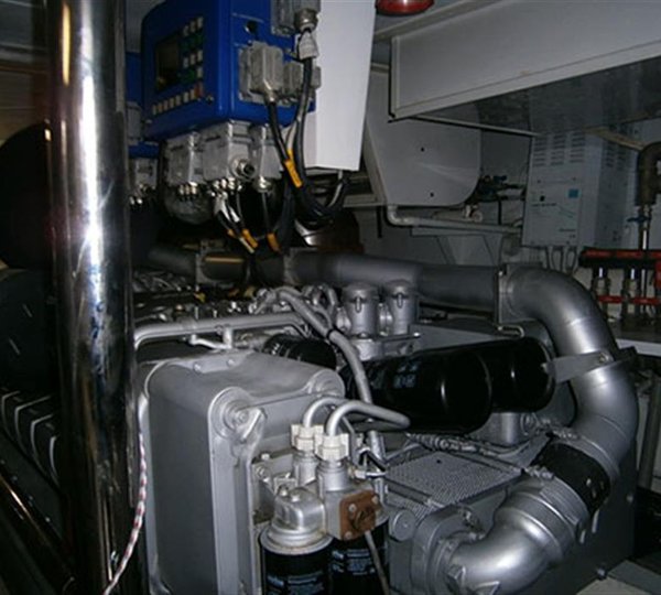 Engine Detail