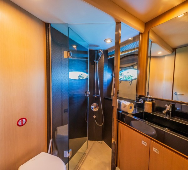 Ensuite Bathoom For Guest