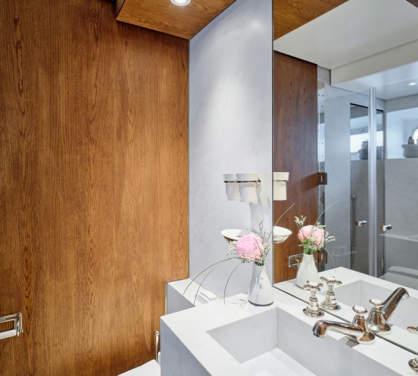 Ensuite Bathroom Detail