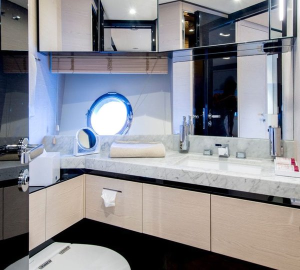 Ensuite Bathroom Guest