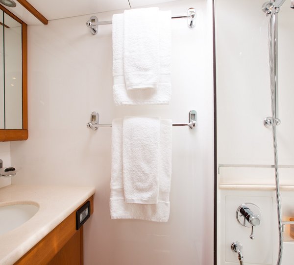 Ensuite To Double Cabin