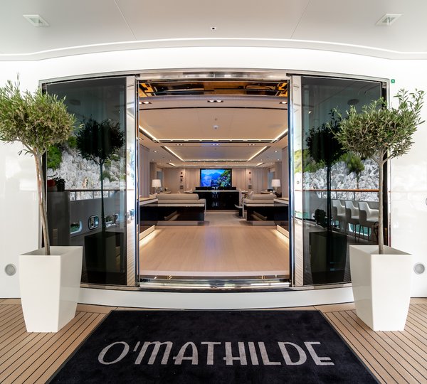 Entrance To Main Saloon