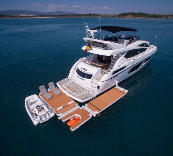 Expandable Swim Platform For Guests