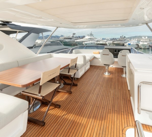 Exterior Dining Area