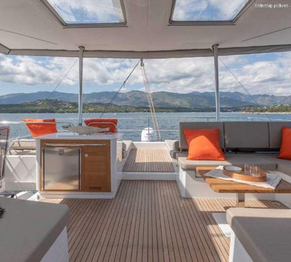 Exterior Area - Sistership