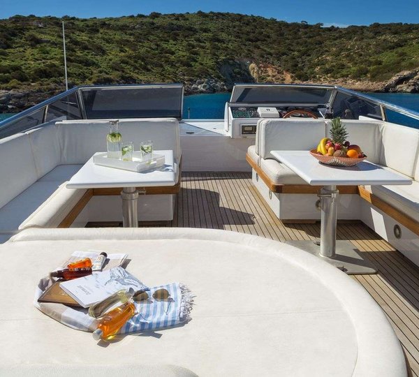 Exterior Deck Seating Aera