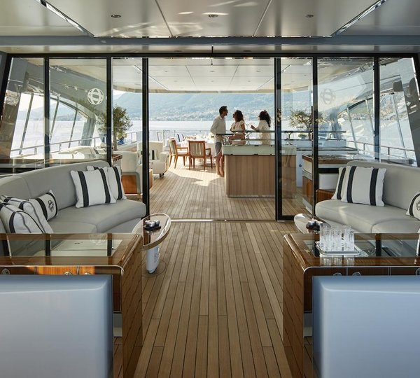 Fabulous Open Deck Spaces For Socialising Photo David Churchill