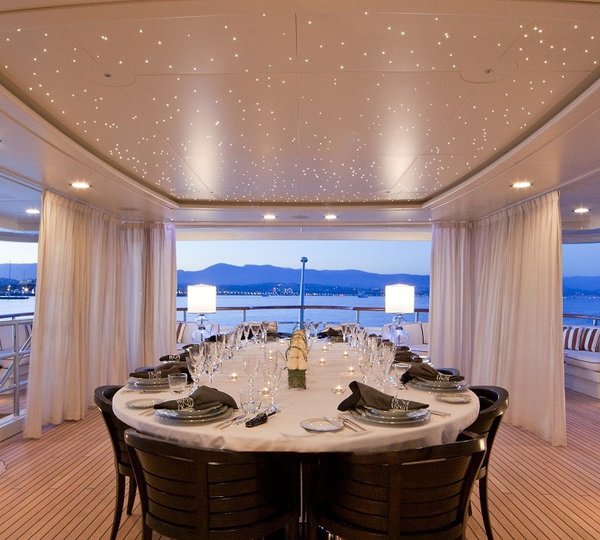 Fabulous Upper Deck Dining