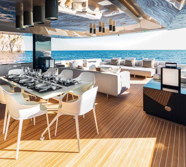 Fantastic Interior Exterior Flow