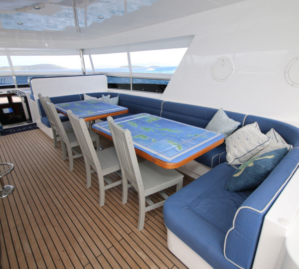 Flybridge Dining Area