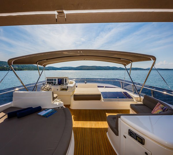 Flybridge Relaxation Area