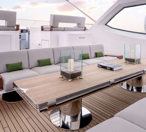 Flybridge Seating : Dining