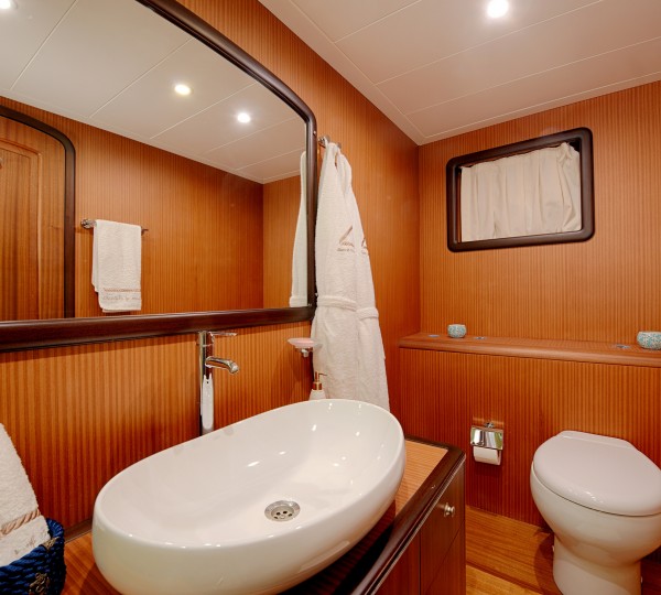 Fore Master Suite Ensuite Bathroom