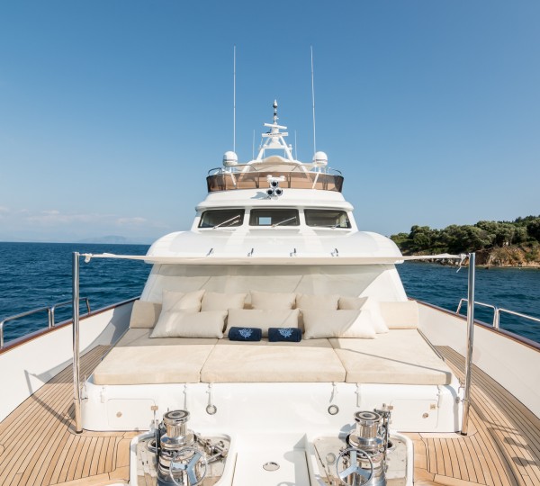 Foredeck Sun Bathing Area