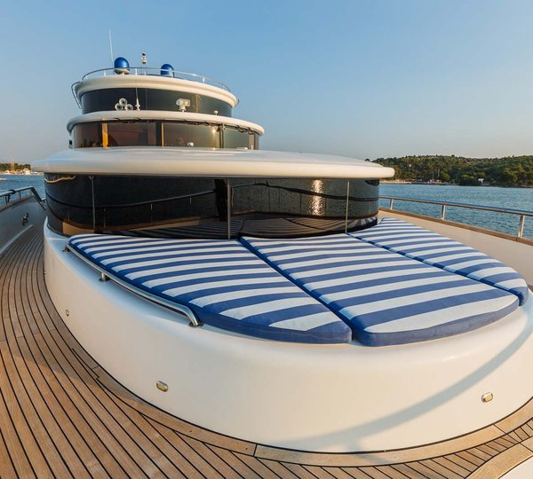 Foredeck Sunbathing Area