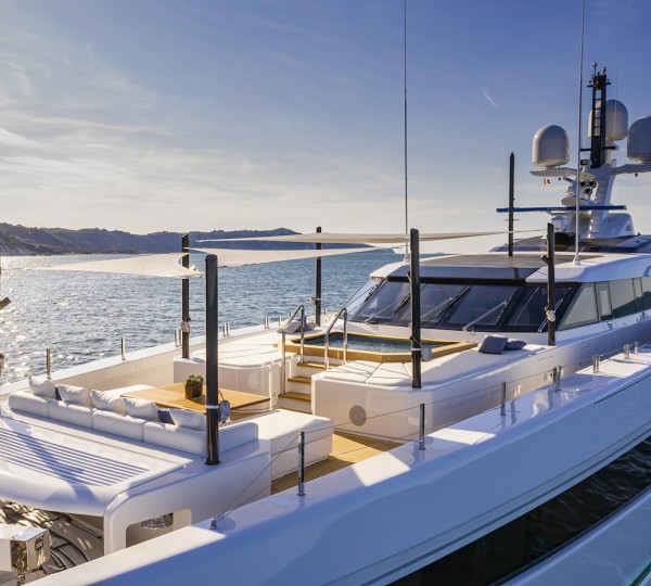 Foredeck With Pool Copy