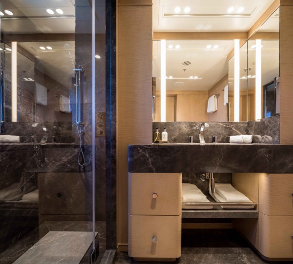 Guest Ensuite Bathroom On The Lower Deck