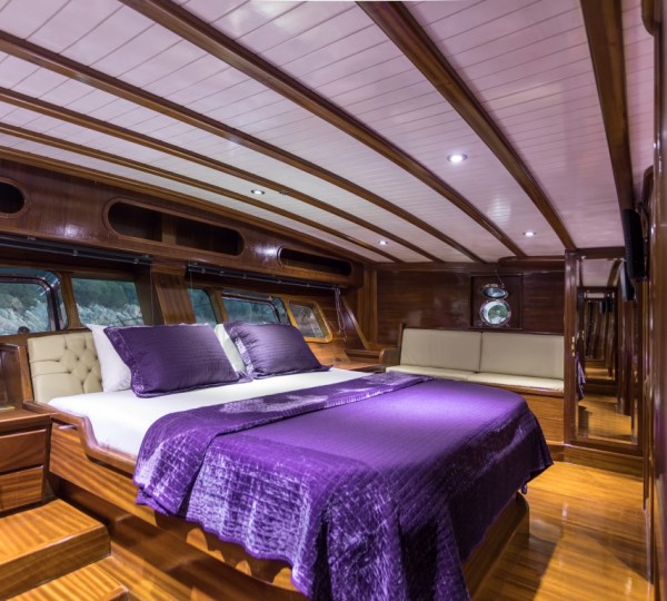 Aft master stateroom