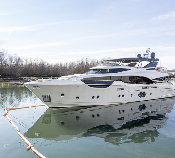 Motor Yacht ESMERALDA OF THE SEAS - Main shot