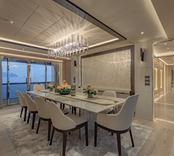 Interior Dinnig Area