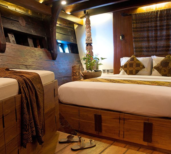 Interior Double Cabin